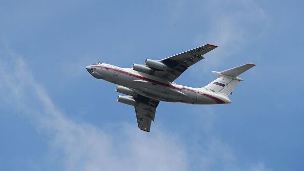 Самолет МЧС после промежуточной посадки в Саратове вылетел в Бейрут