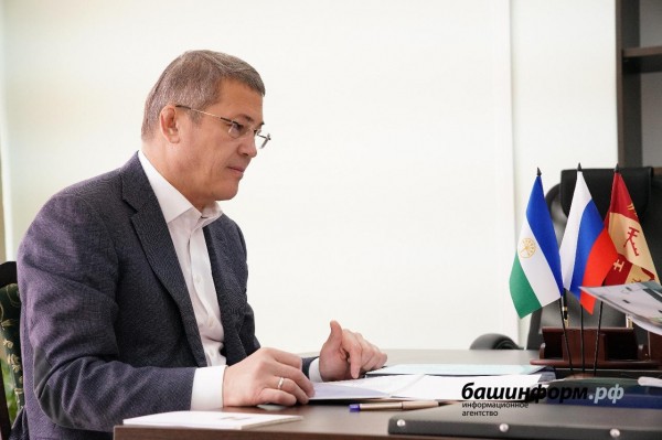 Глава Башкирии отчитался о своих доходах в 2019 году Глава Башкирии отчитался о своих доходах в 2019 году