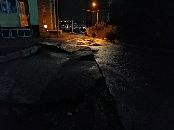 Размыло дорогу, повреждены автомобили: уфимцы публикуют последствия непогоды Размыло дорогу, повреждены автомобили: уфимцы публикуют последствия непогоды