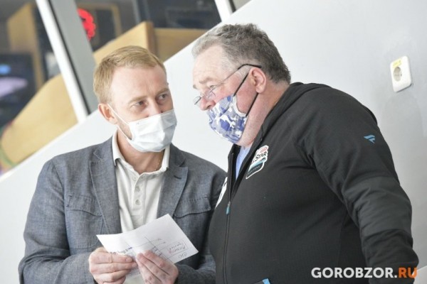 «Салават Юлаев» определился с тренером вратарей. Он уже присутствует на матче (ФОТО) «Салават Юлаев» определился с тренером вратарей. Он уже присутствует на матче (ФОТО)