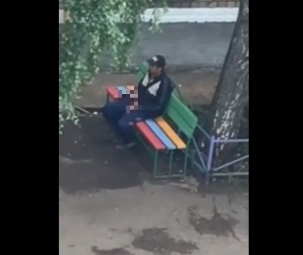 В Башкирии полиция разыскивает мужчину, который мастурбировал во дворе жилого дома 