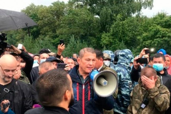«Все будет по закону»: Радий Хабиров о судьбе задержанных активистов