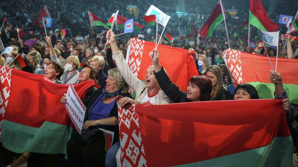 В Белоруссии задержали около 200 протестующих В Белоруссии задержали около 200 протестующих