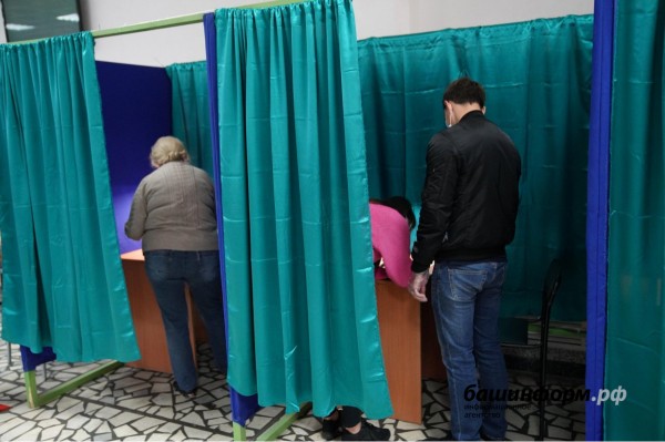 В Башкирии началось досрочное голосование на допвыборах депутатов Госсобрания