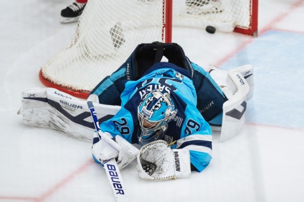 Что происходит в КХЛ, в чём проблемы &laquo;Сибири&raquo; и &laquo;Спартака&raquo;