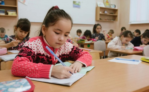 Часть школьников Башкирии переводят на дистанционное обучение Часть школьников Башкирии переводят на дистанционное обучение