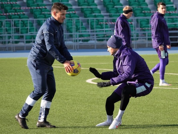 Тренер «Уфы»: «Нам нужно смелее играть в атаке, а мы боимся, что пропустим» Тренер «Уфы»: «Нам нужно смелее играть в атаке, а мы боимся, что пропустим»