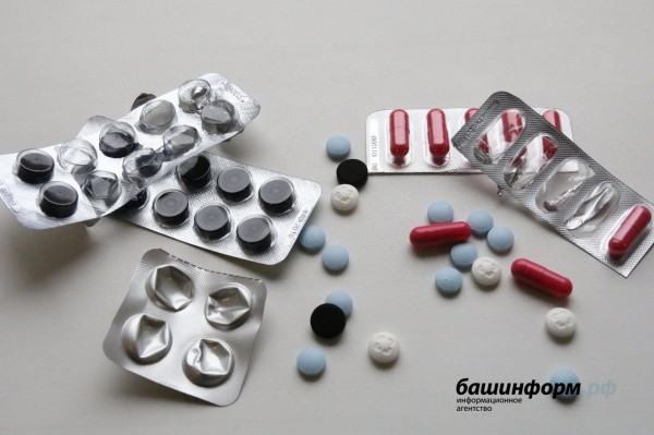 Бесконтрольный прием антибиотиков для профилактики COVID-19 крайне опасен - эксперт