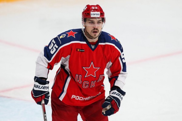 Хоккеисты «Торпедо» и ЦСКА устроили потасовку после окончания матча (ВИДЕО) Хоккеисты «Торпедо» и ЦСКА устроили потасовку после окончания матча (ВИДЕО)