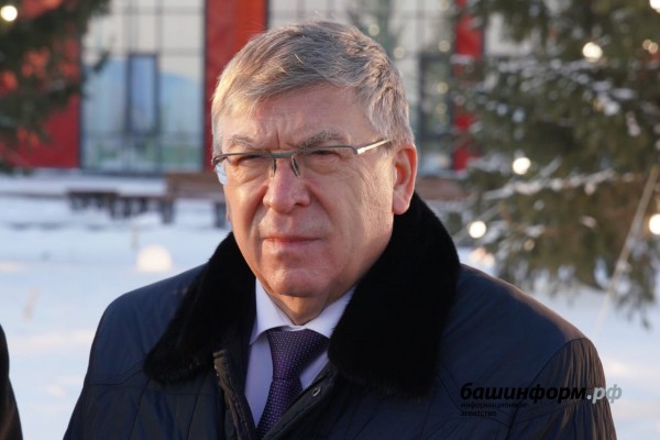 Ковид-госпиталь в Стерлитамаке серьезно напугал коронавирус: сенатор Валерий Рязанский Ковид-госпиталь в Стерлитамаке серьезно напугал коронавирус: сенатор Валерий Рязанский