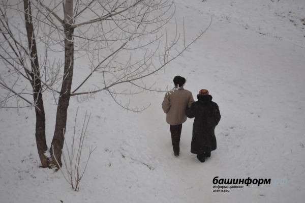 Вакцинация пожилых людей от коронавируса может начаться на следующей неделе Вакцинация пожилых людей от коронавируса может начаться на следующей неделе