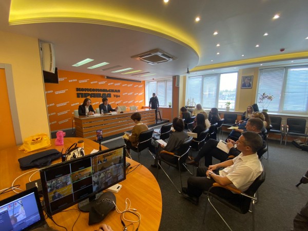 Кандидат в депутаты ГД Алексей Нилов предложил своим оппонентам отозвать кандидатуры в его пользу 