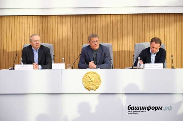 В Башкирии на заседании оперативного штаба обсудили усиление антиковидных мер